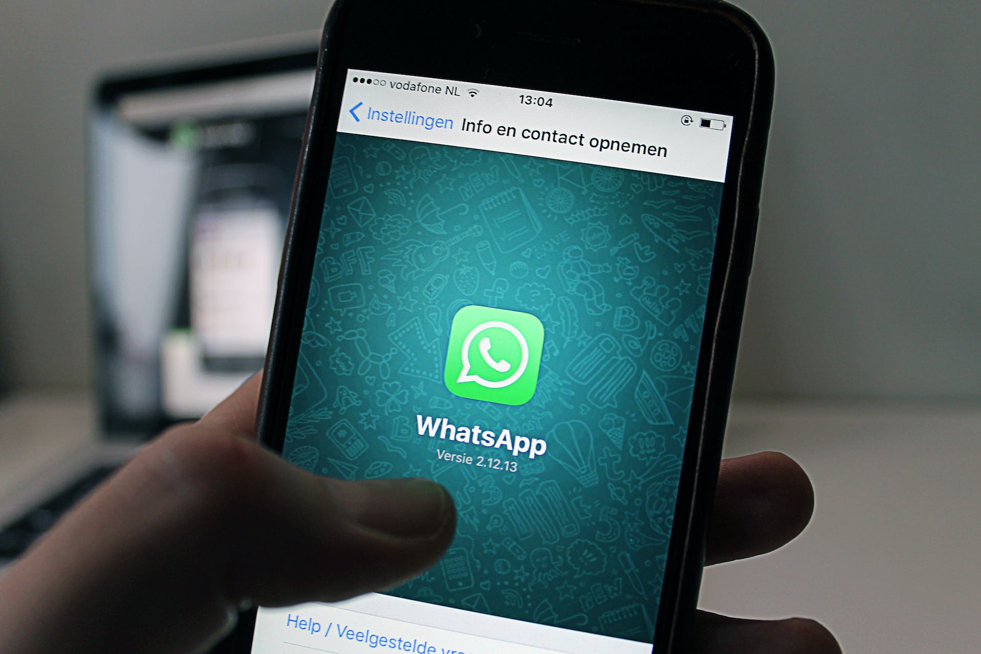 How to install WhatsApp on 2 devices with same number